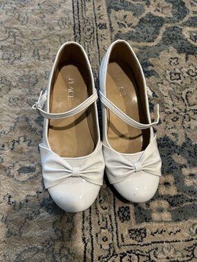 Place White Patent Bow Mary Jane Shoes
